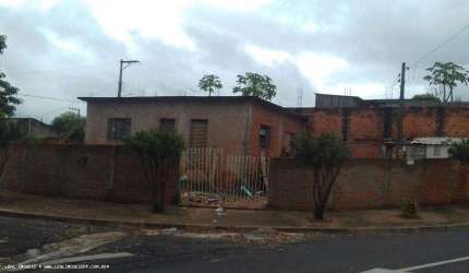 Casa para Venda em Presidente Prudente, BELO GALINDO, 2 dormitórios, 1 banheiro, 2 vagas