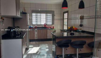Casa para Venda em Presidente Prudente, SANTA FÉ, 3 dormitórios, 1 suíte, 2 banheiros, 2 vagas