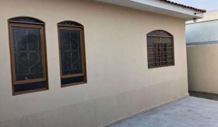 Casa para Venda em Presidente Prudente, TROPICAL, 3 dormitórios, 1 banheiro, 2 vagas