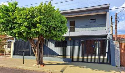 Casa para Venda em Presidente Prudente, BONGIOVANI, 4 dormitórios, 4 suítes, 4 banheiros, 1 vaga
