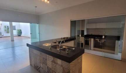 Casa para Venda em Presidente Prudente, SÃO JUDAS, 3 dormitórios, 1 suíte, 3 banheiros, 2 vagas