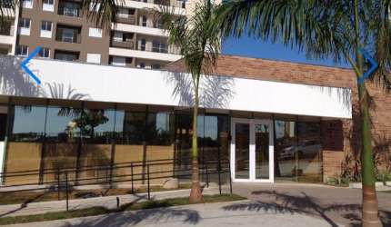 Vendo apartamento com 2 dormitórios (72m² de área útil), sendo uma suíte no Cond. Alvorada.