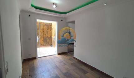 Apartamento reformado com garden privativo – 3 quartos e localização no centro!