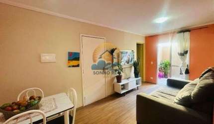 Apartamento por apenas R$210 mil no centro de Cotia com 3 quartos e quintal