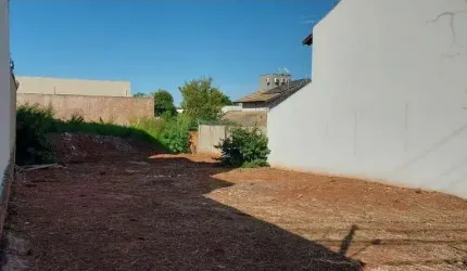 Terreno à Venda – Carandá Bosque