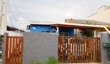 Casa com Edícula à Venda no Bairro São João do Rio Vermelho - Florianópolis | R$ 339.200,00