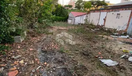 Terreno à Venda no Bairro Canto - Florianópolis/SC