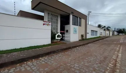 Casa em Condomínio Fechado
