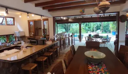 OPORTUNIDADE!! CASA COM 4 SUÍTES À VENDA EM RIVIERA DE SÃO LOURENÇO
