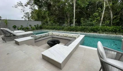 CASA COM 6 SUÍTES NA RIVIERA DE SÃO LOURENÇO.