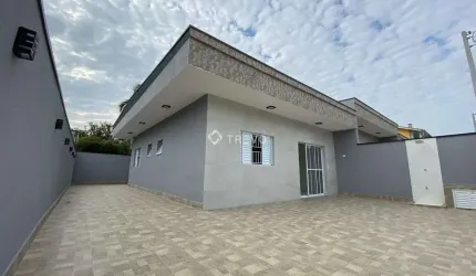 Casa à Venda com 2 quartos, 2 banheiros, 2 vagas e 63m² por R$ 590.000