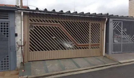 Excelente Casa Assobradada à Venda no Bairro Pestana, Osasco