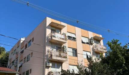 apartamento em ótimo estado bairro jardim do salso - porto alegre