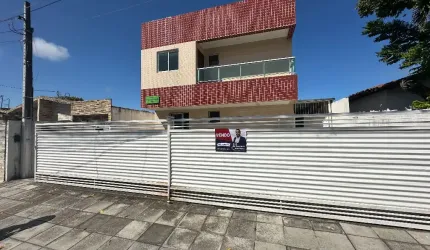 Oportunidade de venda de apartamento Térreo com área privativa em L no Residencial Praia de Ponta do Mel.