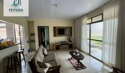 Casa com 6 dormitórios à venda, 270 m² por R$ 750.000,00 - Setor Coimbra - Goiânia/GO