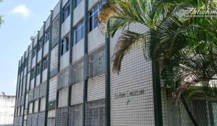 Apartamento com 3 dormitórios à venda, 73 m² por R$ 280.000,00 - Encruzilhada - Recife/PE