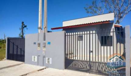 EXCELENTE CASA GEMINDA NO GOLFINHOS