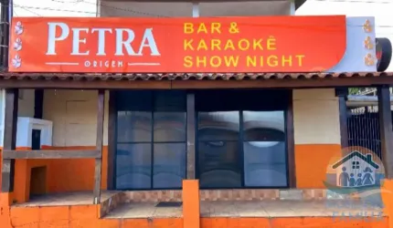 ALUGA-SE PONTO COMERCIAL COM LOCALIZAÇÃO PRIVILEGIADA NO CENTRO DE CARAGUATATUBA
