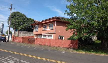 CASA EM ÁREA NOBRE DE PORTO UNIÃO SC