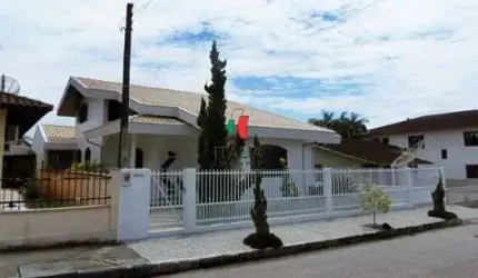 LINDA CASA A VENDA NO JARDIM AZALEIA