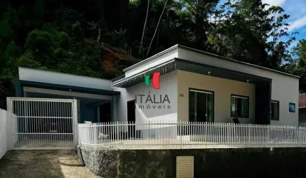 Oportunidade de casa bem localizada