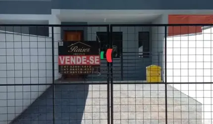 Casa à venda no bairro Rio Branco - Brusque/SC