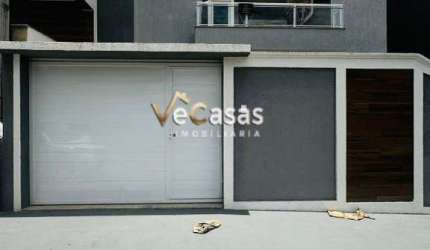&#211;tima casa com 3 suítes no Costazul