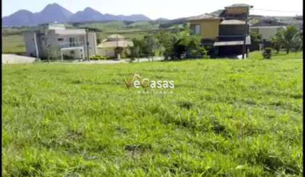 Terreno de 450m&#178; em condomínio ALTO PADR&#195;O
