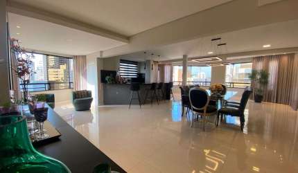 APARTAMENTO ALTO PADRÃO UM POR ANDAR