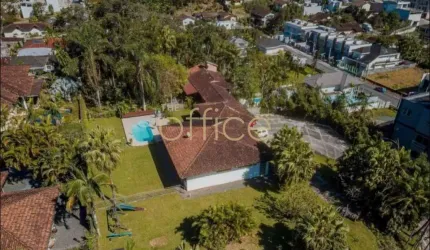 Terreno à venda no Centro, Joinville  por R$ 4.000.000