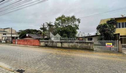 Terreno com casa beira rio centro Navegantes