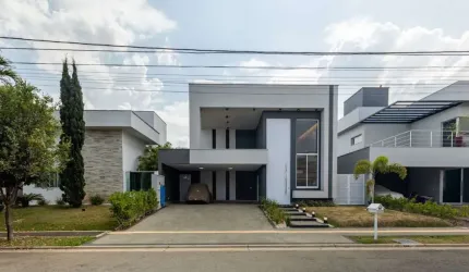 Casa térrea com 200m², 4 suítes e piscina aquecida, no Jardins Lisboa