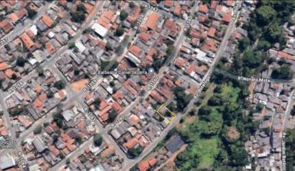 Lote com 490m² à venda no Setor Pedro Ludovico, Goiânia.