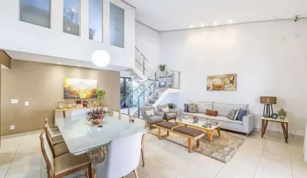 Bela casa à venda no Jardim Atlântico.