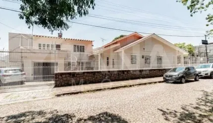 Casa com 3 quartos à venda na Avenida Benno Mentz, 1397, Vila Ipiranga, Porto Alegre por R$ 890.000