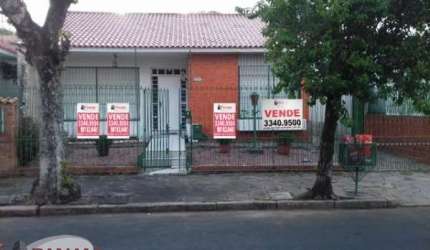 Casa com 3 quartos à venda na Rua Dom Jaime de Barros Câmara, 194, Sarandi, Porto Alegre por R$ 550.000