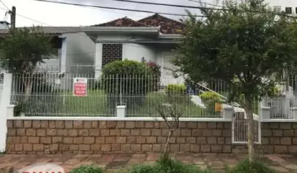 Casa com 3 quartos à venda na Rua Domingos Martins, 49, Cristo Redentor, Porto Alegre por R$ 480.000