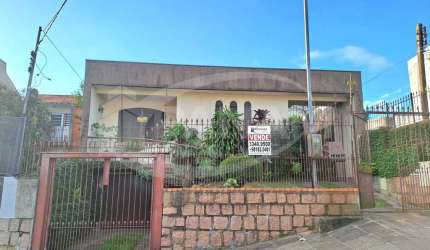 Casa com 3 quartos à venda na Beco Circular, 508, Vila Jardim, Porto Alegre por R$ 855.000