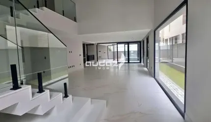 Casa de alto padrão 5/4 em condomínio fechado em Ponta Negra Natal