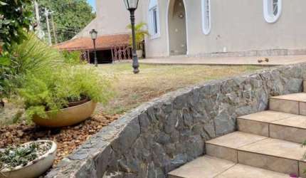 Sobrado Residencial à venda, Kennedy, Londrina - SO1067.