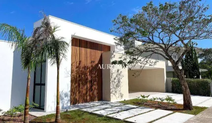 Casa á venda no Cond. Villaggio do Engenho, com 3 Suítes, 295 m² por R$ 2.690.000 -- Cambé/PR