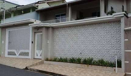 Casa com 01 Suíte à venda, 214 m² por R$ 950.000 - Residencial das Ilhas - Bragança Paulista/SP