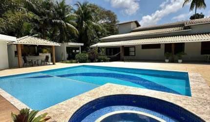 Excelente casa 6 quartos amplo terreno em Lauro de Freitas