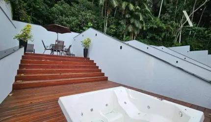 Casa com 3 dormitórios à venda, 165 m² por R$ 1.049.000,00 - Glória - Joinville/SC