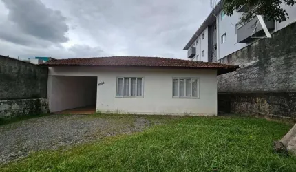 Casa com 3 dormitórios à venda, 89 m² por R$ 1.000.000,00 - Bom Retiro - Joinville/SC