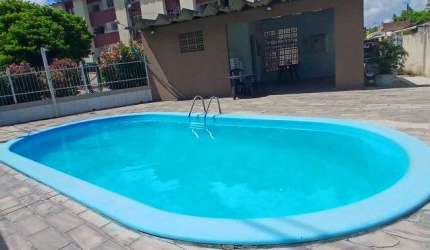 Excelente Apartamento no Arruda.