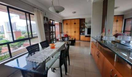 Excelente apartamento com 3 quartos em Casa Forte