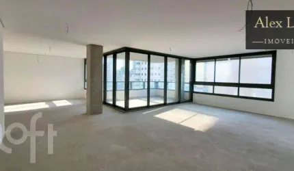 Em Pinheiros, um Idea!Zarvos no contrapiso em excelente localização