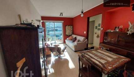 Pinheiros, com 2 dormitórios e 2 vagas