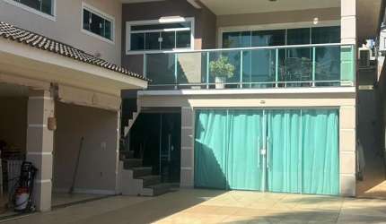 Excelente casa primeira e única proprietária